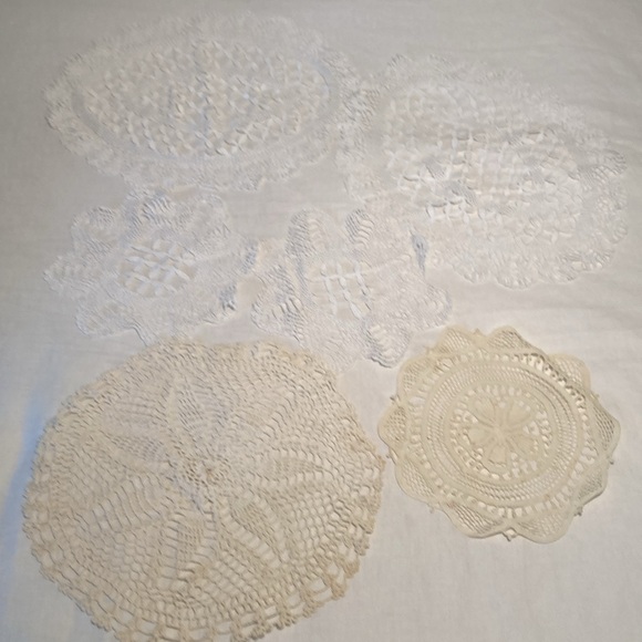 Bundle of (18)lace table runners (4) embroidery beautiful Victorian romantic - Picture 11 of 17